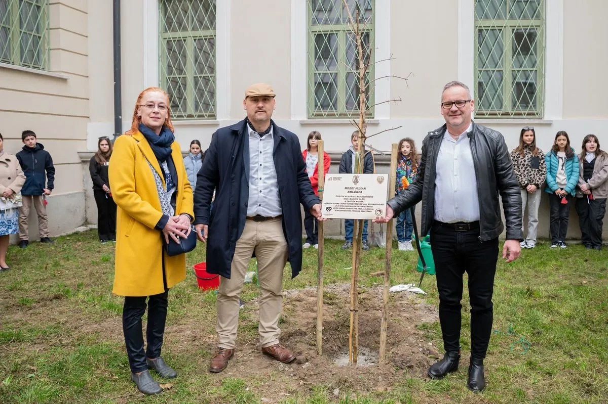 2025. március 11. Apáczai 400 emlékév – Tanítók Napja Faültetés